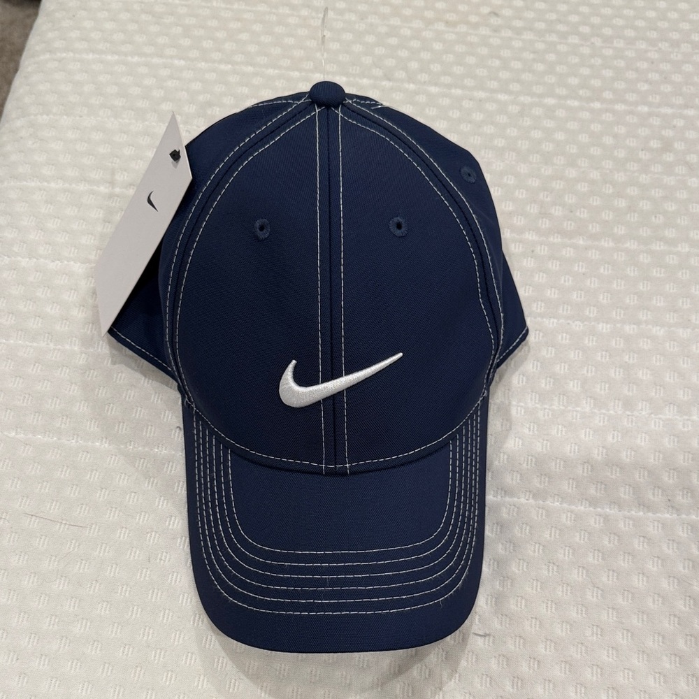 Nike Men's Dark Blue Hat with White Logo
